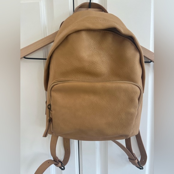 Universal Thread Tan Backpack - Picture 2 of 8